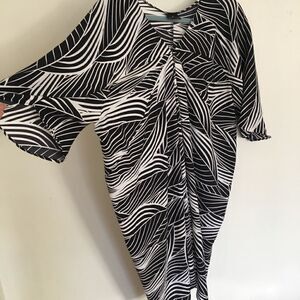 Worthington lite weight pleated vneck lounge dress